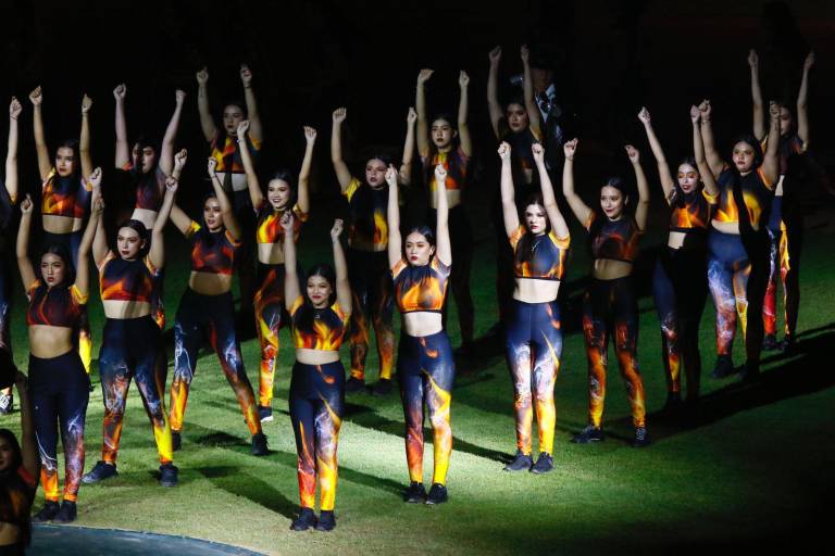 Festejan sinaloenses el inicio de la Temporada de Beisbol 2023-2024