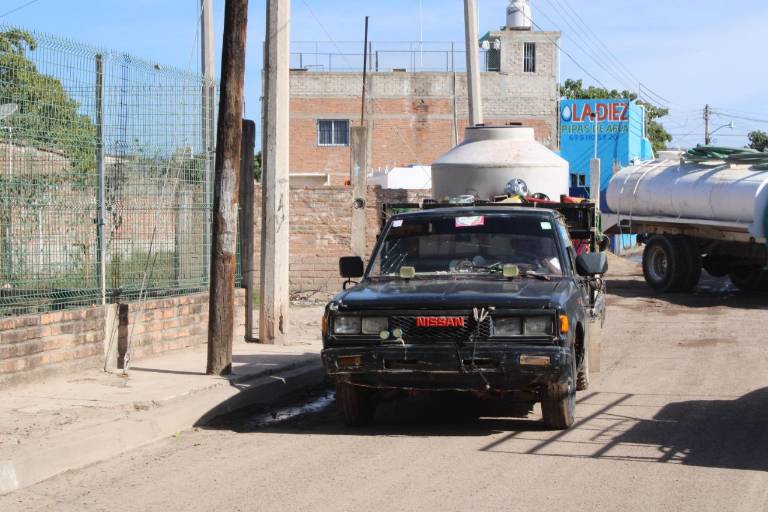 En Escuinapa florece negocio de venta de agua ante fallas de Jumapae