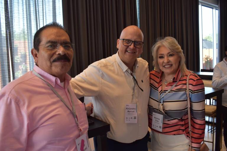 Realiza el IPADE su Encuentro Regional de Egresados, y así fortalecer su comunidad