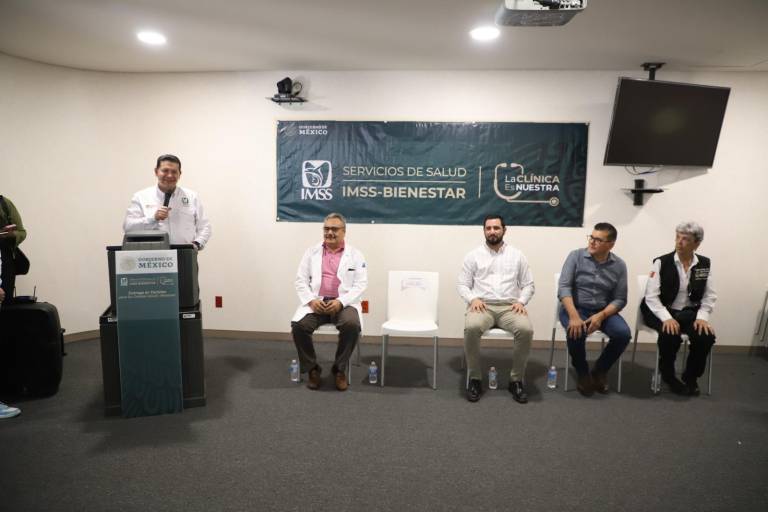 Entregan tarjetas del programa ‘La Clínica es Nuestra’, en Mazatlán