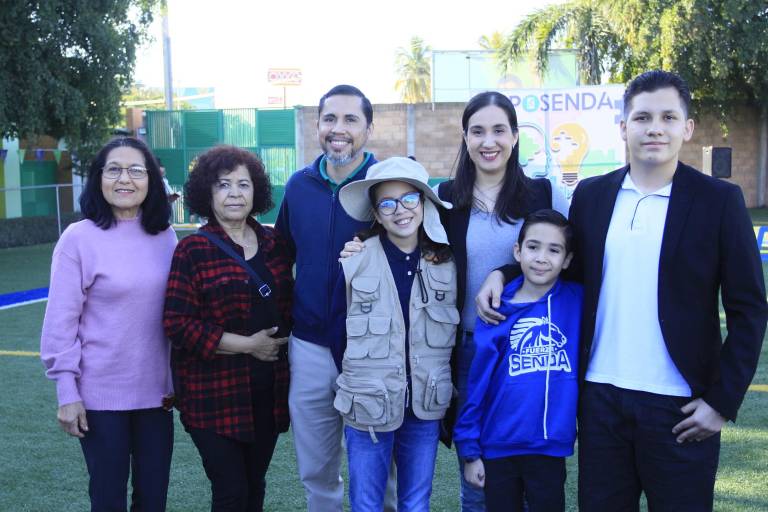 Participan papás, alumnos y maestros en la ExpoSenda
