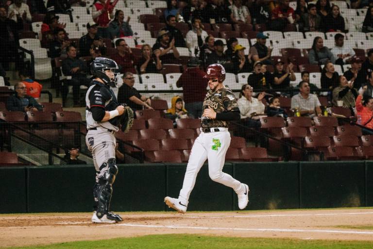Tomateros finaliza la campaña regular con barrida a Sultanes