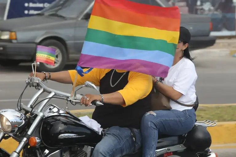Será el 21 de junio Marcha del Orgullo en Mazatlán y coronarán a Paola Suárez