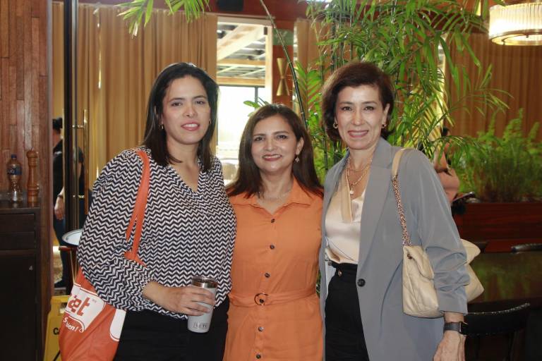 Comparten su experiencia como empresarios