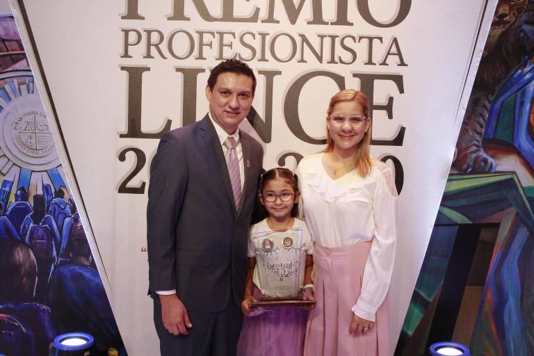 Otorga la UAdeO premios Profesionista Lince del Año 2019-2020