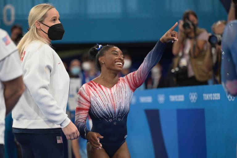 Simone Biles revela que su tía falleció durante los Juegos Olímpicos de Tokio