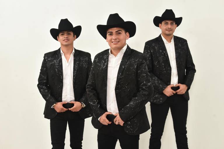Quieren Los Plebes de la Cuadra conquistar corazones