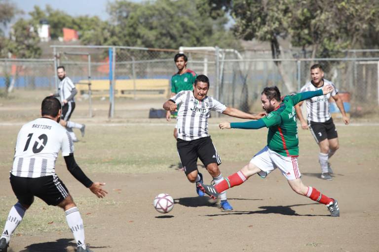 Visane-Ramada asume cima de la Liga de Futbol Intermédicos