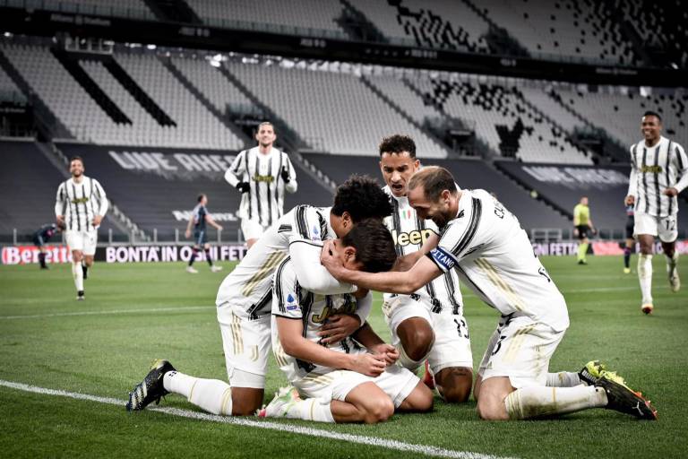 Cristiano y Dybala hunden al Napoli y relanzan a la Juventus al tercer lugar de la Serie A