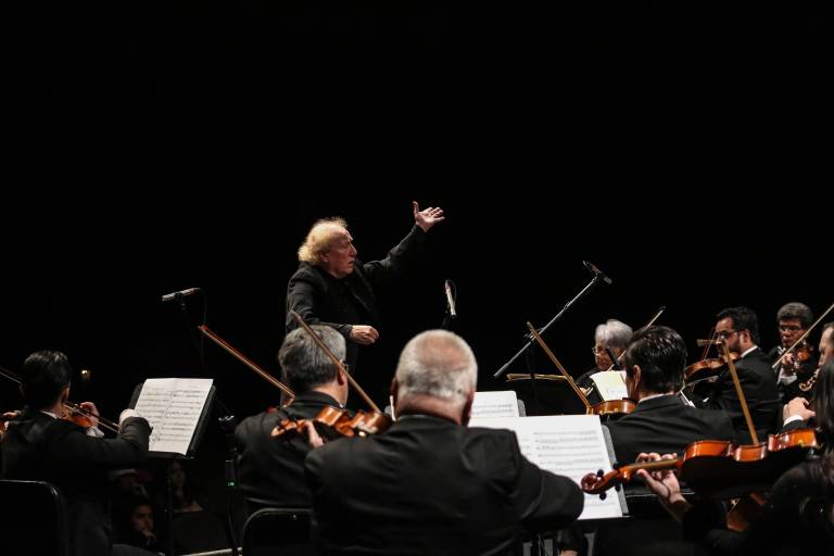 Enrique Arturo Diemecke dirigirá a la OSSLA este jueves