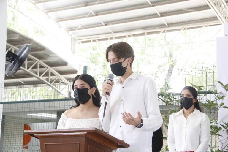 ¡Felicidades, ya son graduados de la Escuela Activa Integral!