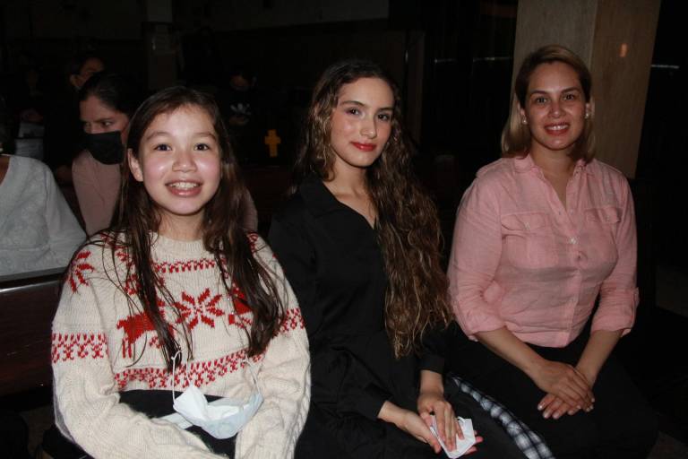 Viven una Navidad musical en la parroquia de la Sagrada Familia