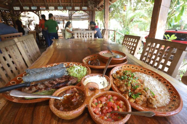 El Sazón de la Abuela Tina; una locura que se convirtió en éxito