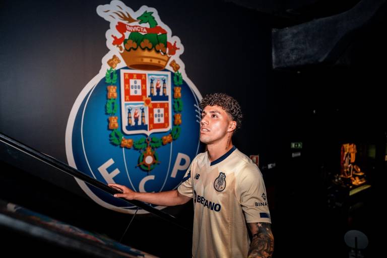 Jorge Sánchez deja el Ajax y es nuevo jugador del Porto