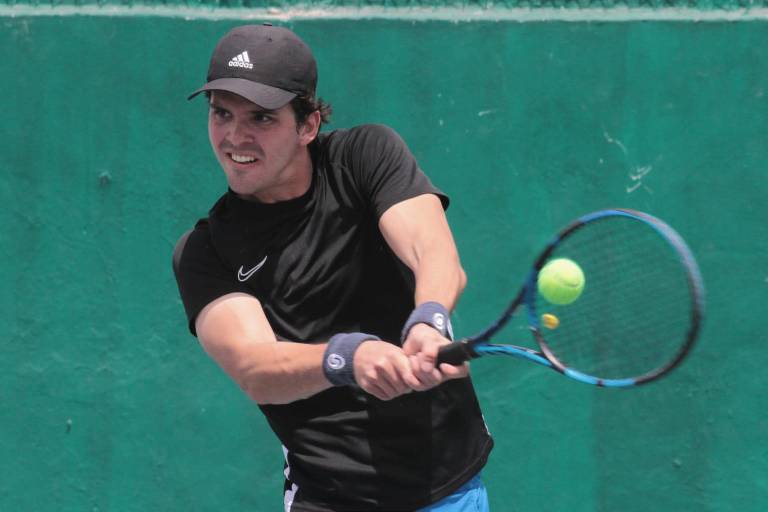 Mariano Hinojos sigue incontenible en el Torneo de Tenis Nancy Grimes de Semana Santa
