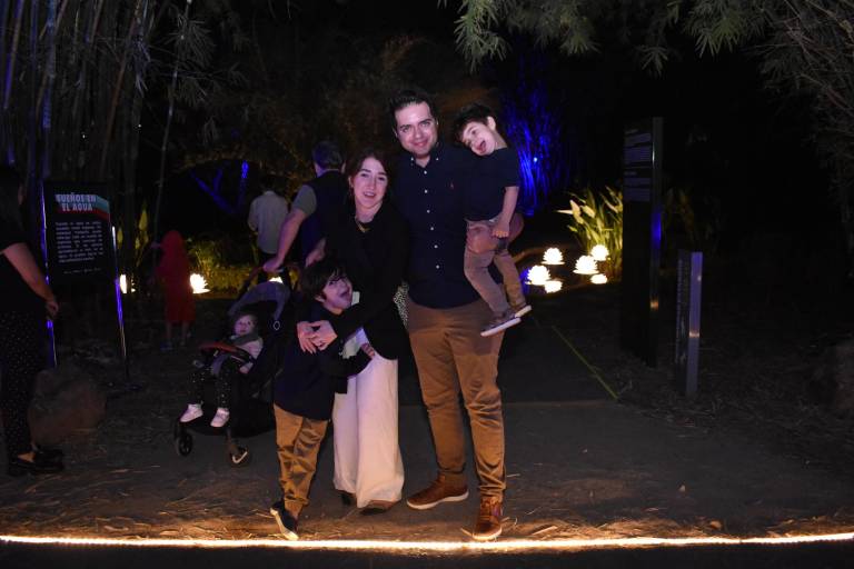 La esperanza se llena de luz con ‘Navidad en el Botánico’