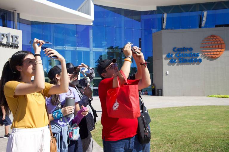 Montan festival por eclipse solar anular en el Centro de Ciencias en Culiacán