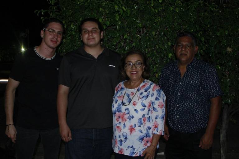 Daniel Ochoa brinda memorable concierto de piano