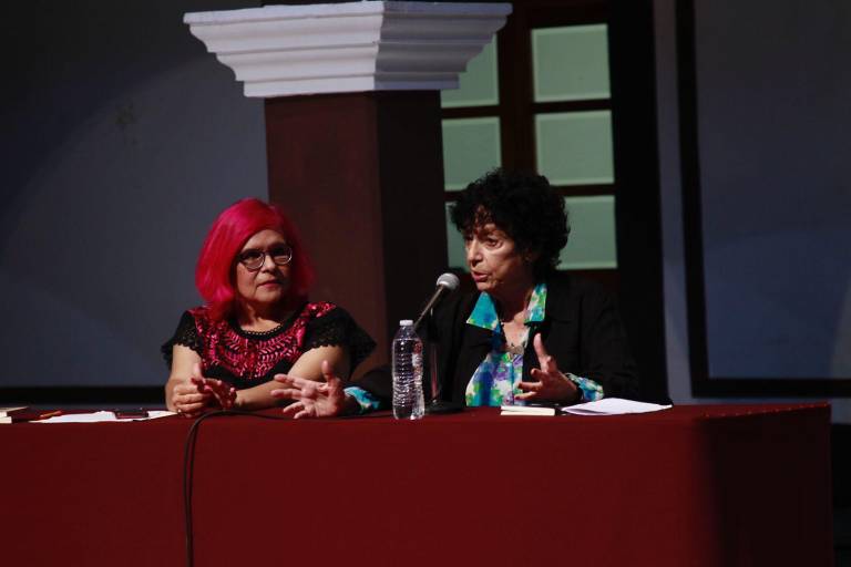 Las historias siguen a los personajes y nace la historia, asegura Luisa Valenzuela