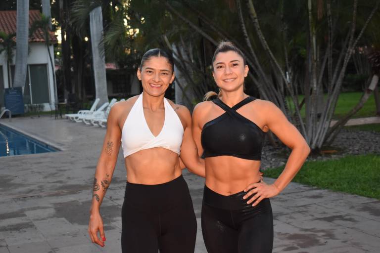 Disfrutan miembros de Ludus Magnus y FIAMA de una sesión de acondicionamiento masivo