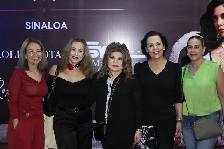 Dan sinaloenses la bienvenida a su nueva soberana Libia Gavica Farriols