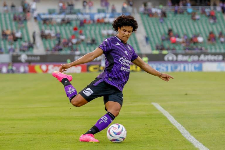 Eduard Bello es baja para juego ante Santos