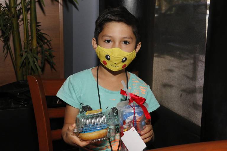 Noroeste festeja a los niños con función de cine