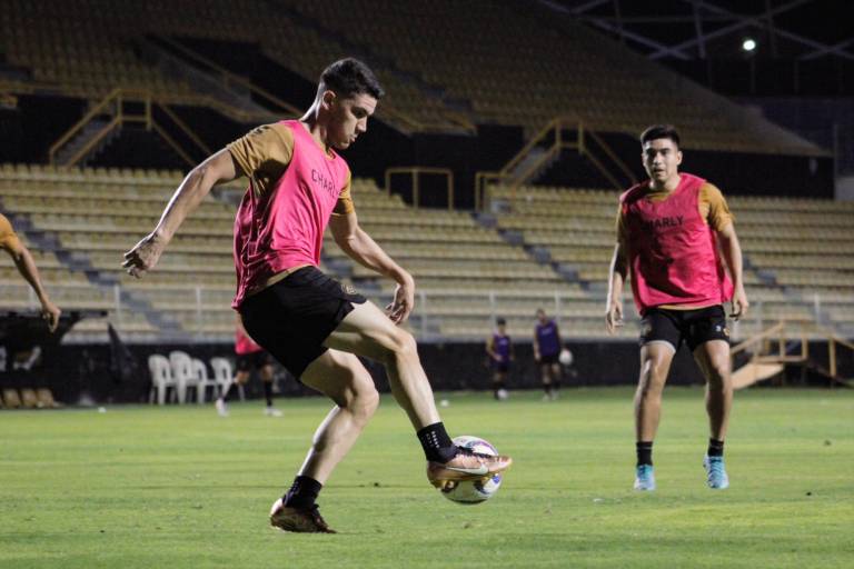 Dorados de Sinaloa busca en Hermosillo sus primeros puntos