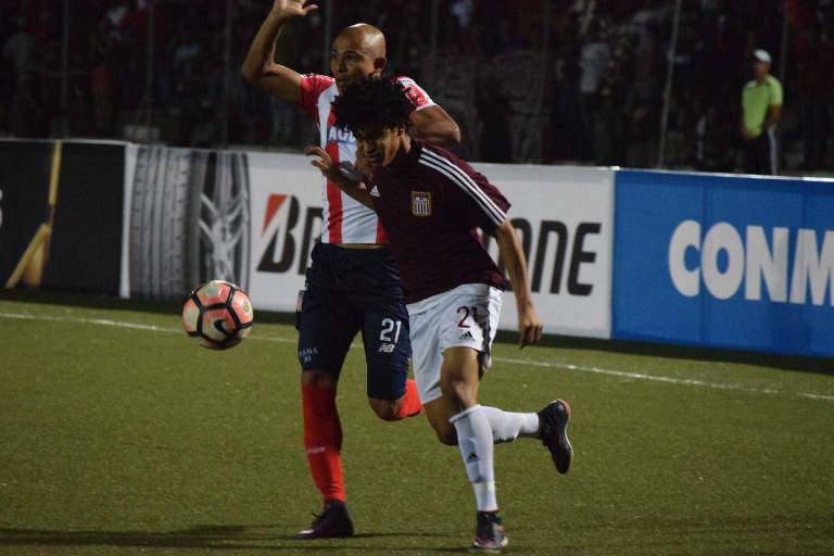 Venezolano Eduard Bello se sube al barco del Mazatlán FC como refuerzo
