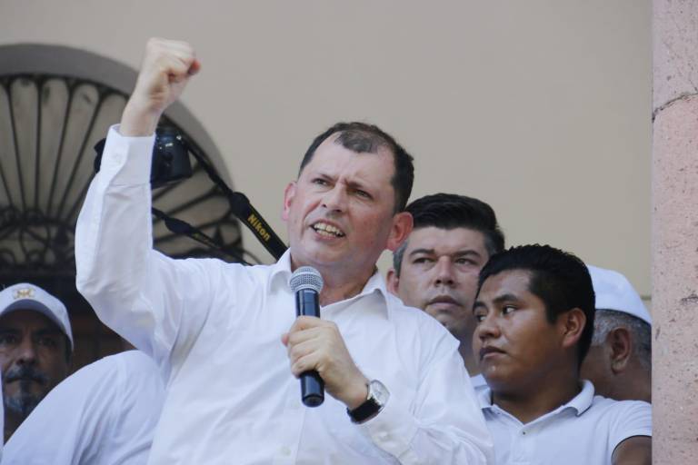 Robespierre Lizárraga suple a Jesús Madueña al frente de la UAS