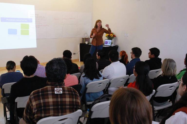 Tatiana Clouthier y Luis Pérez de Acha promueven la cultura de la legalidad