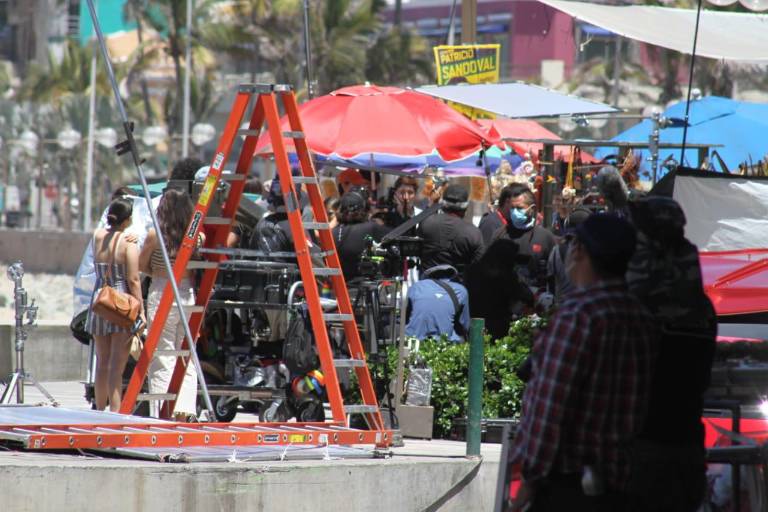 Ahora en Olas Altas, graban serie de Disney Plus en Mazatlán