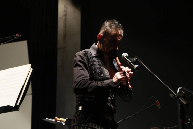 Dedican noche a Culiacán con el flautista Horacio Franco y la OSSLA