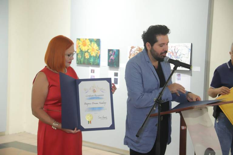 Plasman el olor de los colores