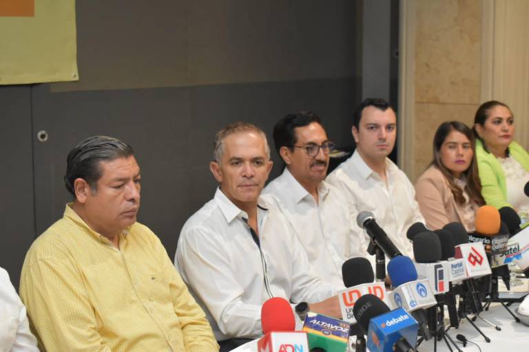 La carrera presidencial es una contienda de coaliciones: Miguel Ángel Mancera