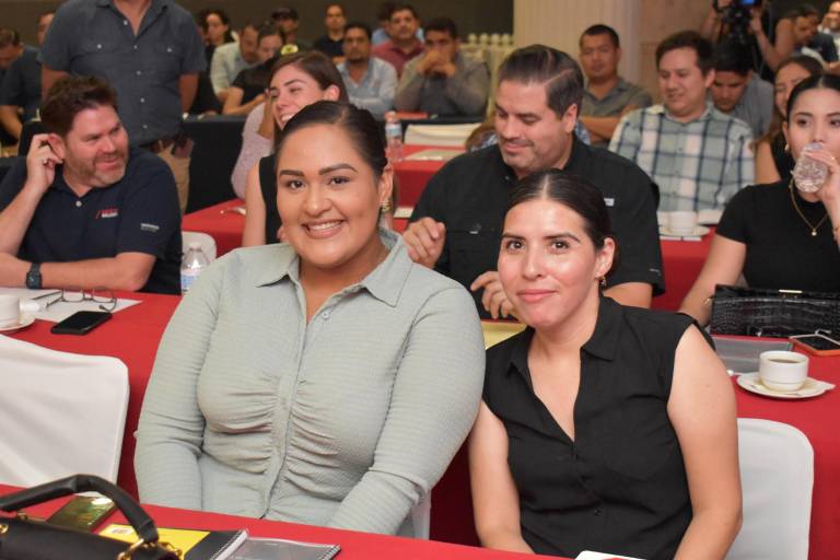 Aprenden a ser mejores empresarios y vendedores con Mauricio Benoist