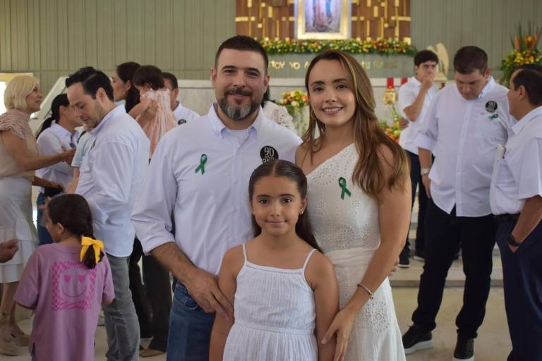 Celebran los agricultores su día y piden a Dios por buenas cosechas