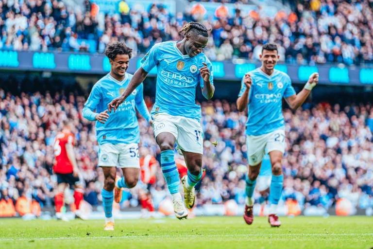 Manchester City se pone líder provisional con una goleada al Luton