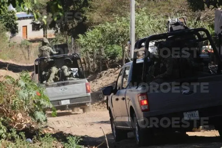 Despliegue de las fuerzas federales en la comunidad de El Limoncito, al norte de Culiacán.