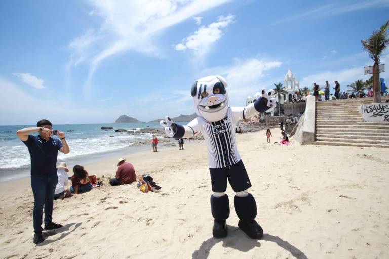La Pandilla de Monterrey invade Mazatlán (FOTOS)