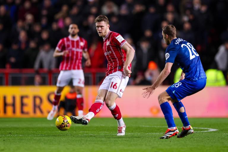 Sin Edson Álvarez, West Ham es eliminado de la FA Cup por Bristol City
