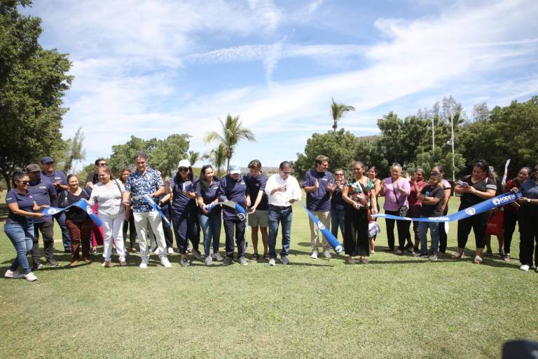 Cortan listón de inicio de Torneo Anual de Golf Foden, en Club Campestre
