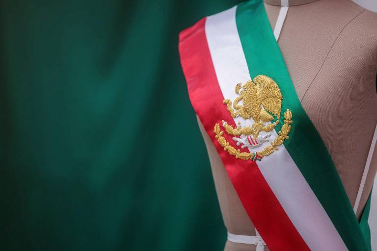 Fotos: así se confeccionó la banda presidencial que Sheinbaum usará en su primer Grito de Independencia