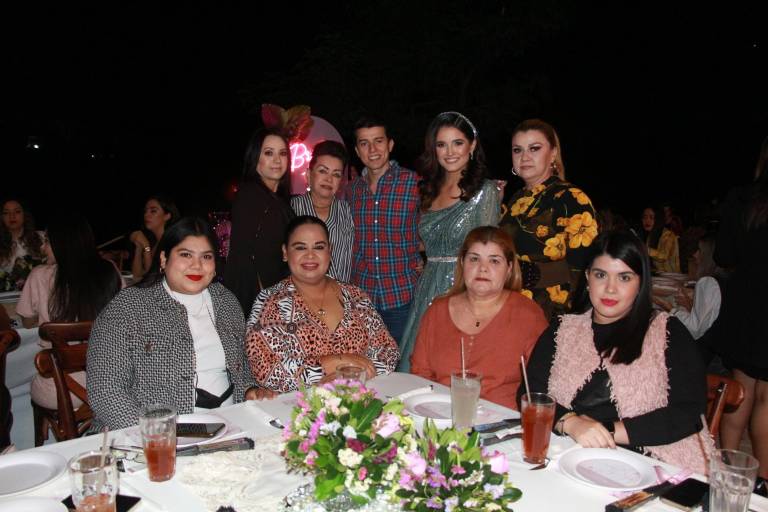 Karla Fernanda, camino al altar