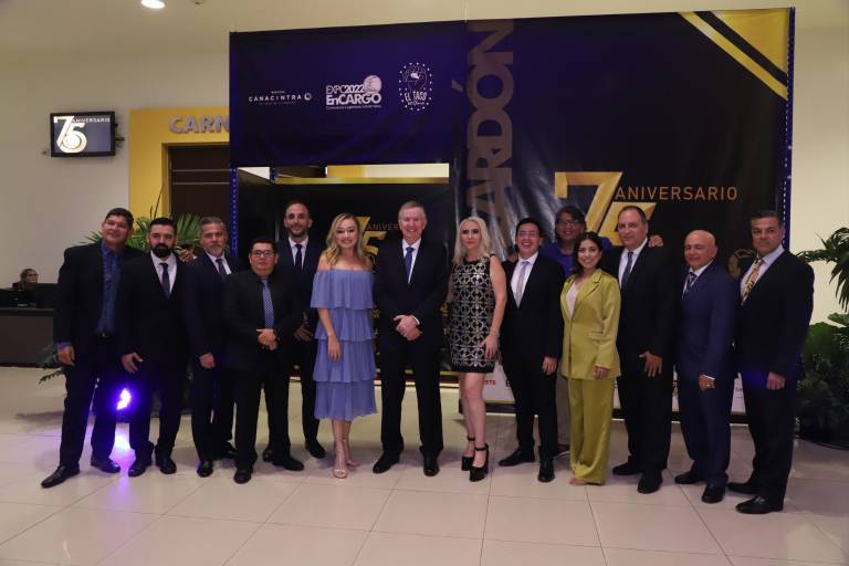 El empresario Rodolfo Madero Rodríguez recibe el Galardón Canacintra 2022