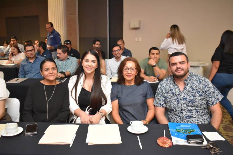 Aprenden a ser mejores empresarios y vendedores con Mauricio Benoist