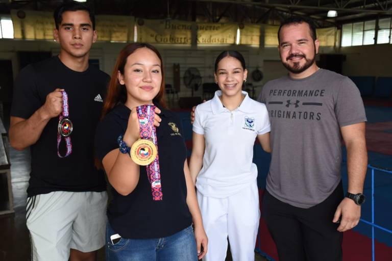 Karatecas de la UAS regresan motivados por su aportación a México en Panamericano de Karate