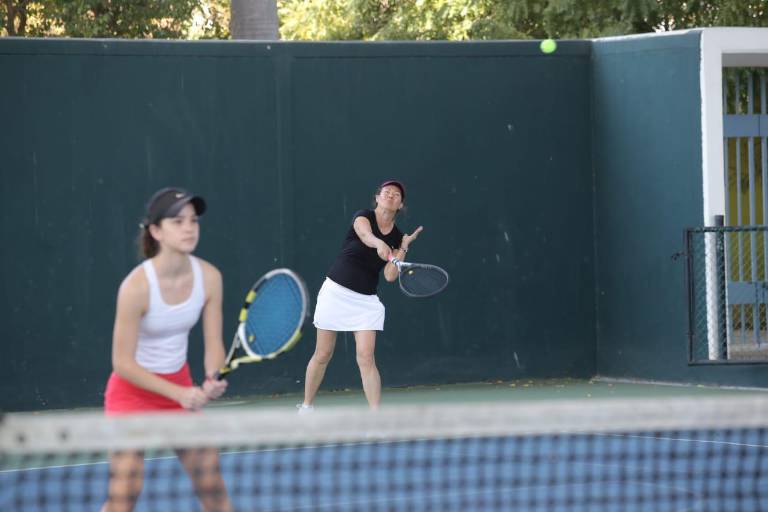 Se imponen Patiño y Del Valle en el Bajo Techo
