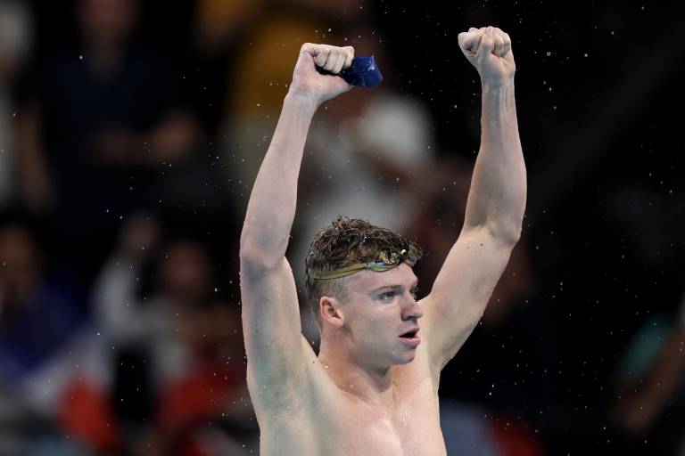 Francés Marchand se lleva dos oros en la natación en el mismo día