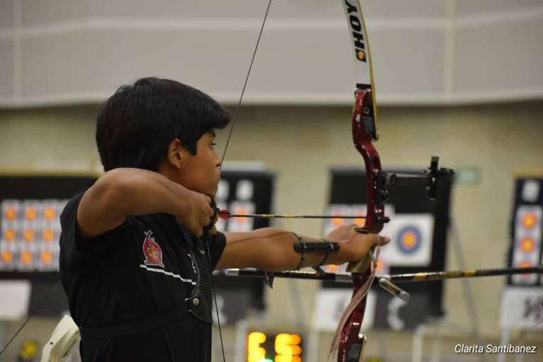 Brillan Rafael Aguilar y Óscar Agüelles en Nacional Calaveras 2023 de tiro con arco